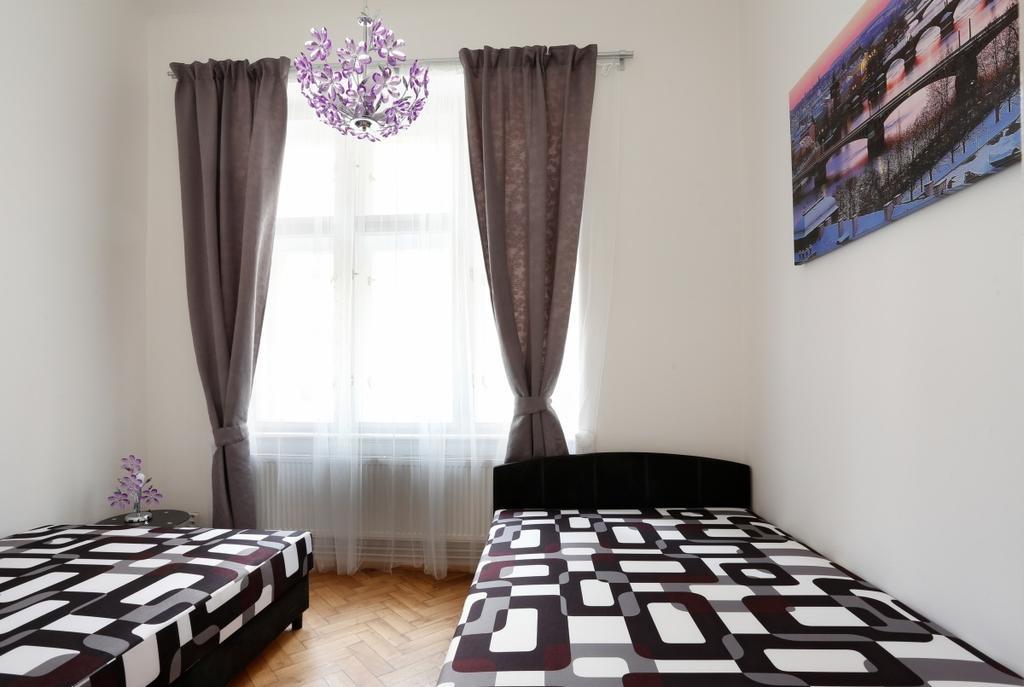 Apartment Near The Charles Bridge Prag Zimmer foto
